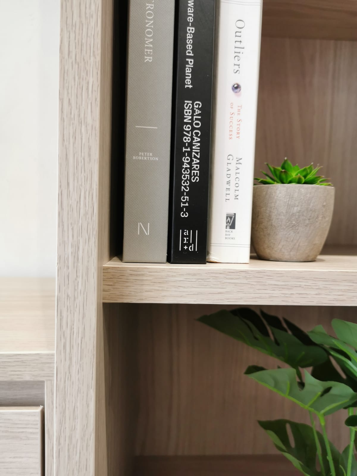 Positive Cabinet 1003A
