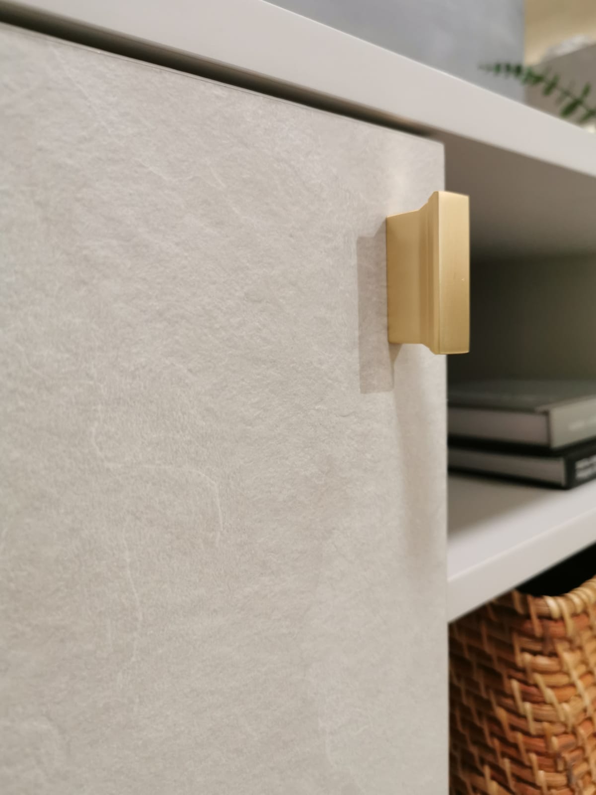 Organised TV cabinet 1071