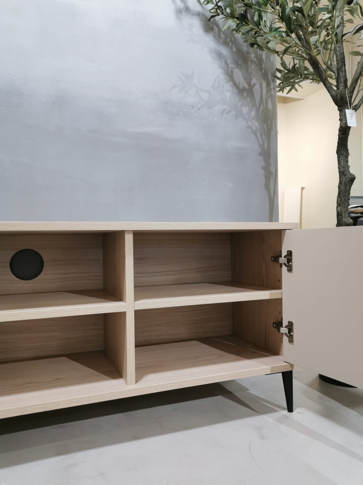 Organised TV cabinet 1070