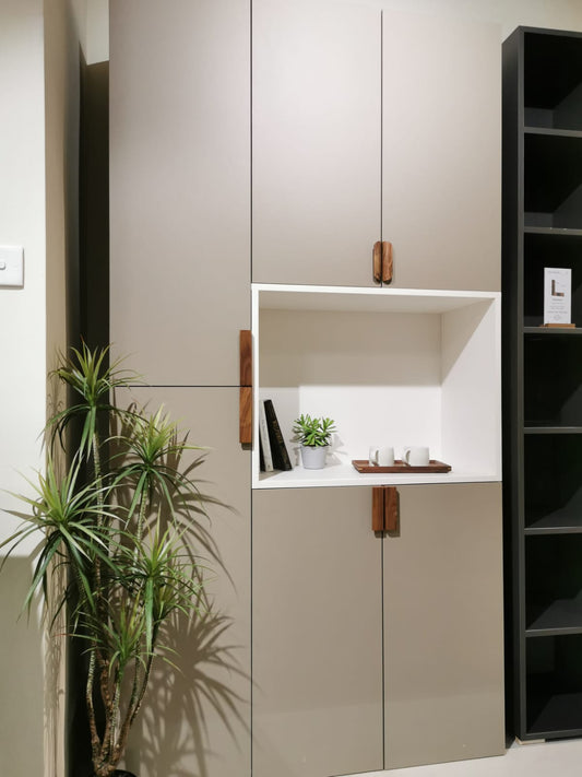 Senses Storage Entrance Cabinet 2009